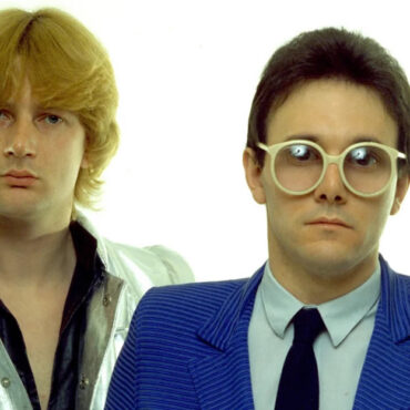 BUGGLES