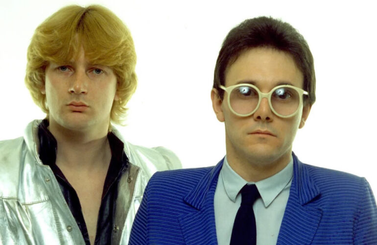 BUGGLES