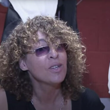 CAROL ARNAULD