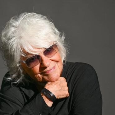CATHERINE LARA