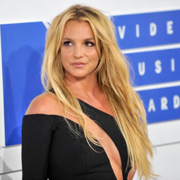 BRITNEY SPEARS